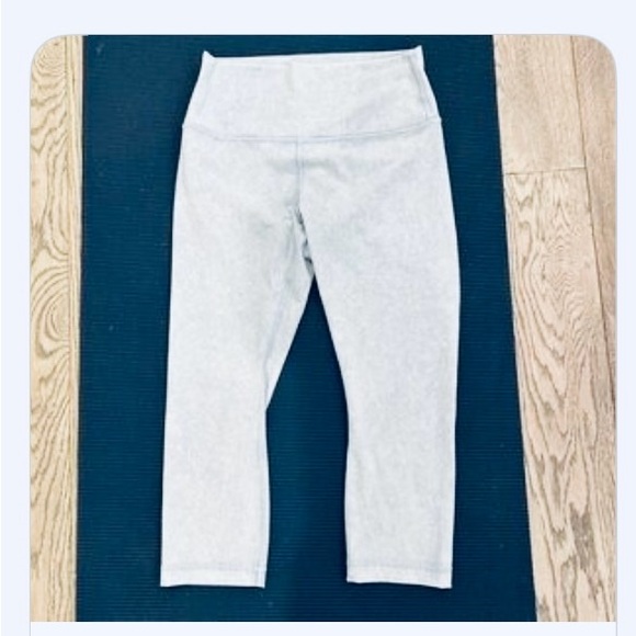 lululemon athletica Pants - Lululemon Athletica Light Bluish Green Cropped Leggings